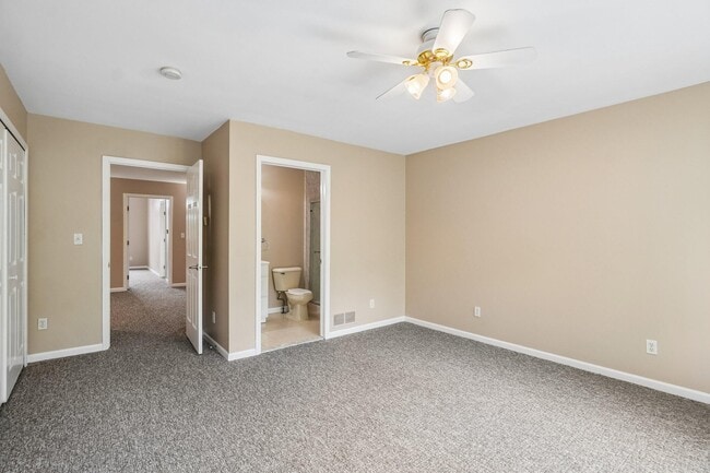 Building Photo - 1819 Brookview Dr