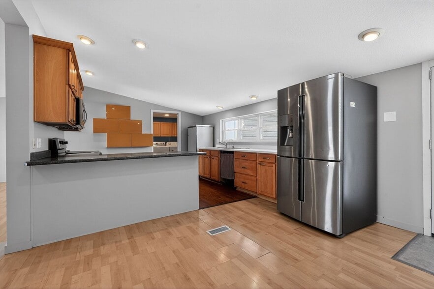 Building Photo - 18025 Doehrman Rd