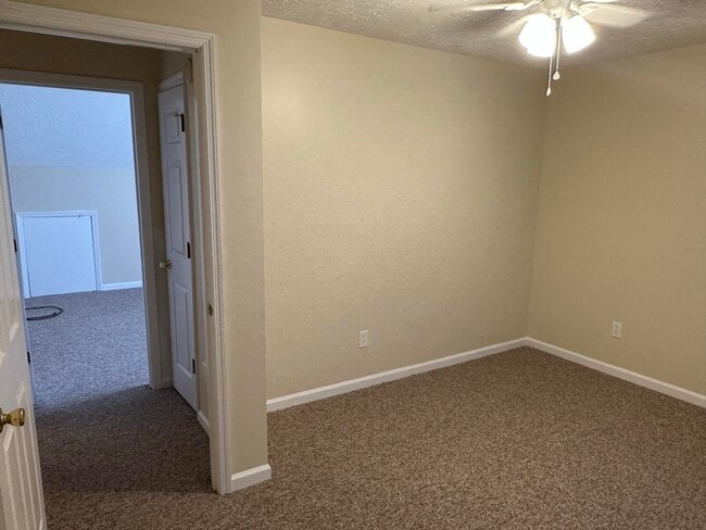 Building Photo - 1021 Excel Ct