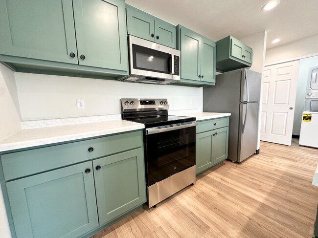 Building Photo - 523-525 Rustic Ridge Drive (Lot 6)