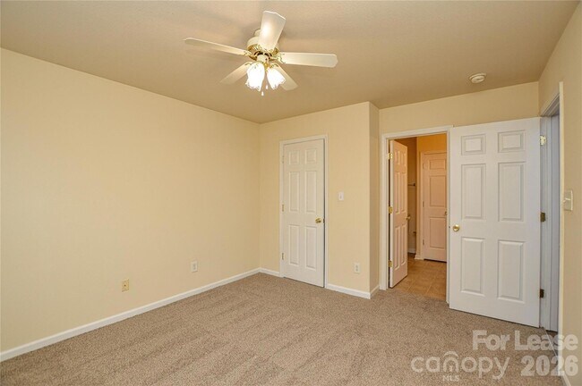 Building Photo - 8415 Spirea Ct