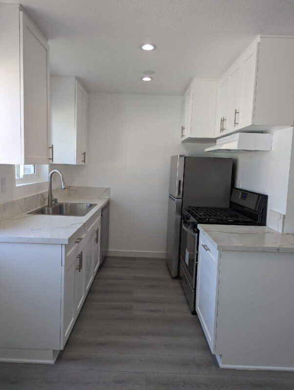 Building Photo - 5529 Fulcher Ave