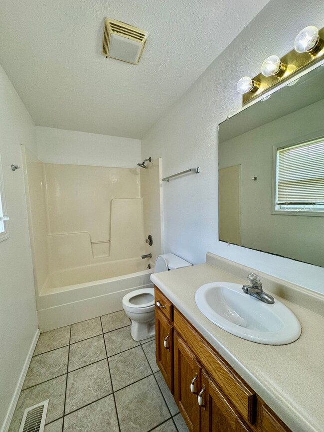 Building Photo - 6297-MF2-E1