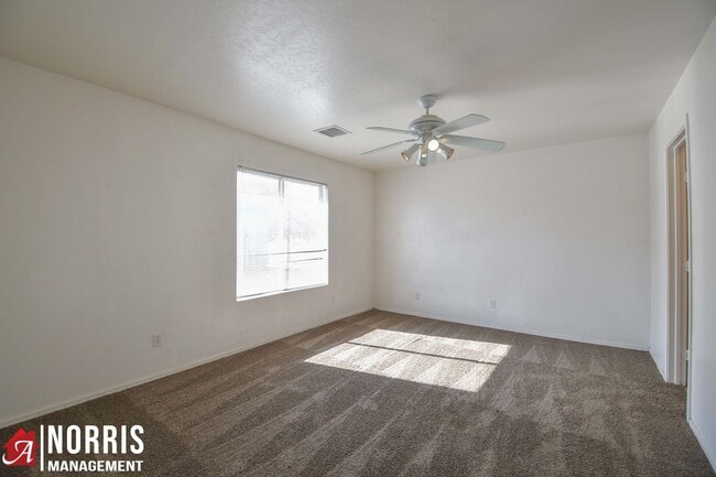 Building Photo - Newly Updated Home in Arizona City