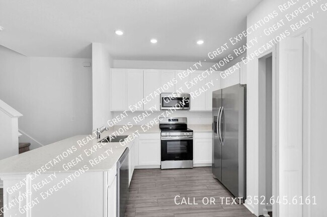 Building Photo - 4859 SW 81st Lp