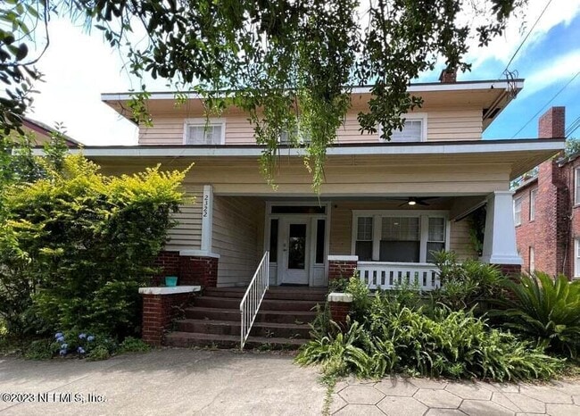 Primary Photo - 2322 Herschel St