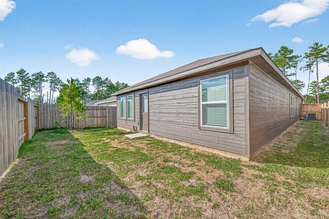 Building Photo - 3104 Twisted Myrtle Dr