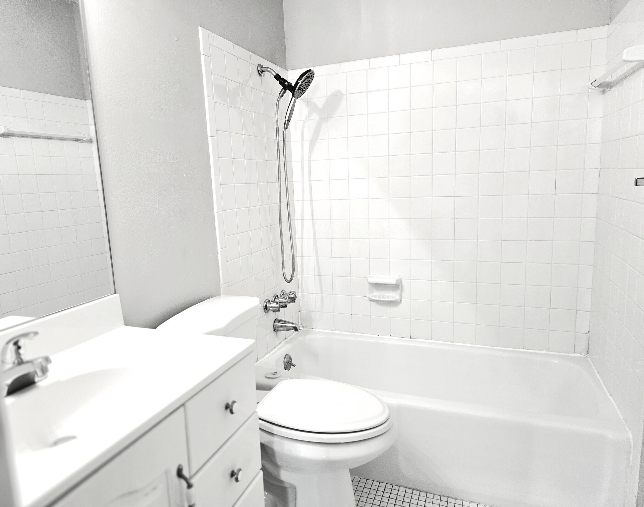 Building Photo - 3032 SW Lydia Ave