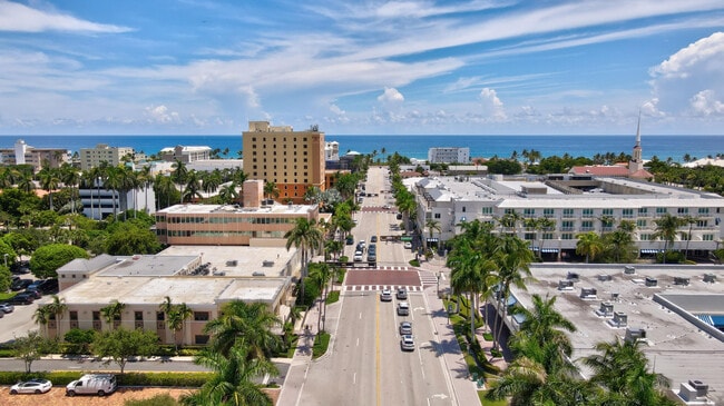 Building Photo - 250 NE 3rd Ave