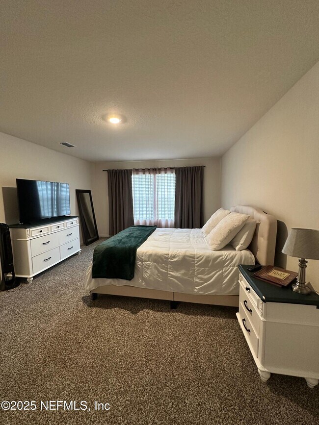 Building Photo - 2062 Garrison Wy