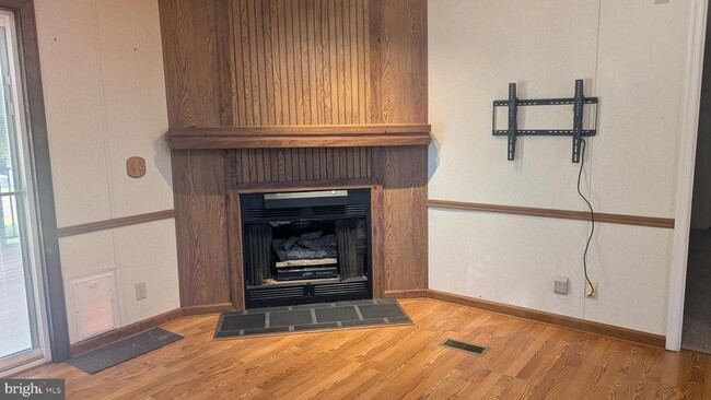 Building Photo - 8167 Everona Rd