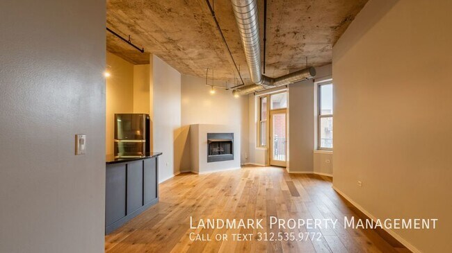 Building Photo - 6 S Laflin St
