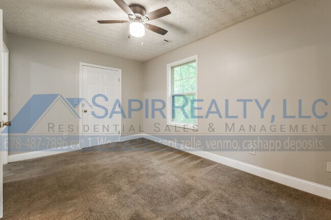 Building Photo - Move in before December 31st and get $100 OFF your rent for the first 3 months — PLUS a $250 Amaz...