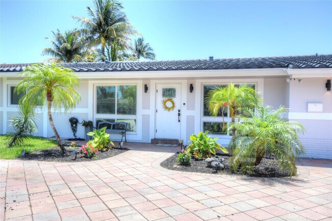 Building Photo - 2228 SE 10th St