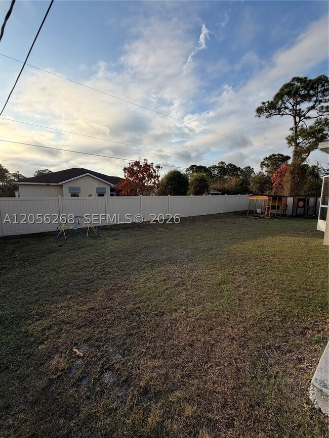 Building Photo - 383 Hanford Rd SW