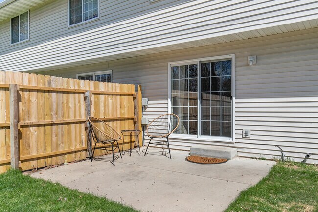 Building Photo - 1893 N Margaret St