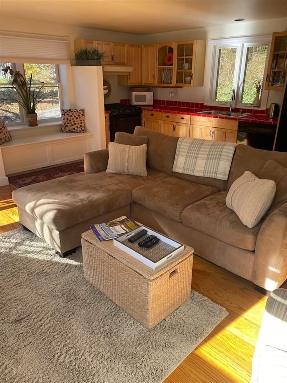 Building Photo - 95 Main St