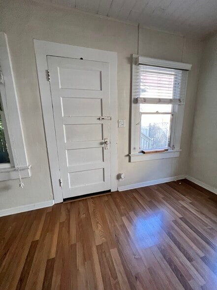 Building Photo - 1750 National Ave