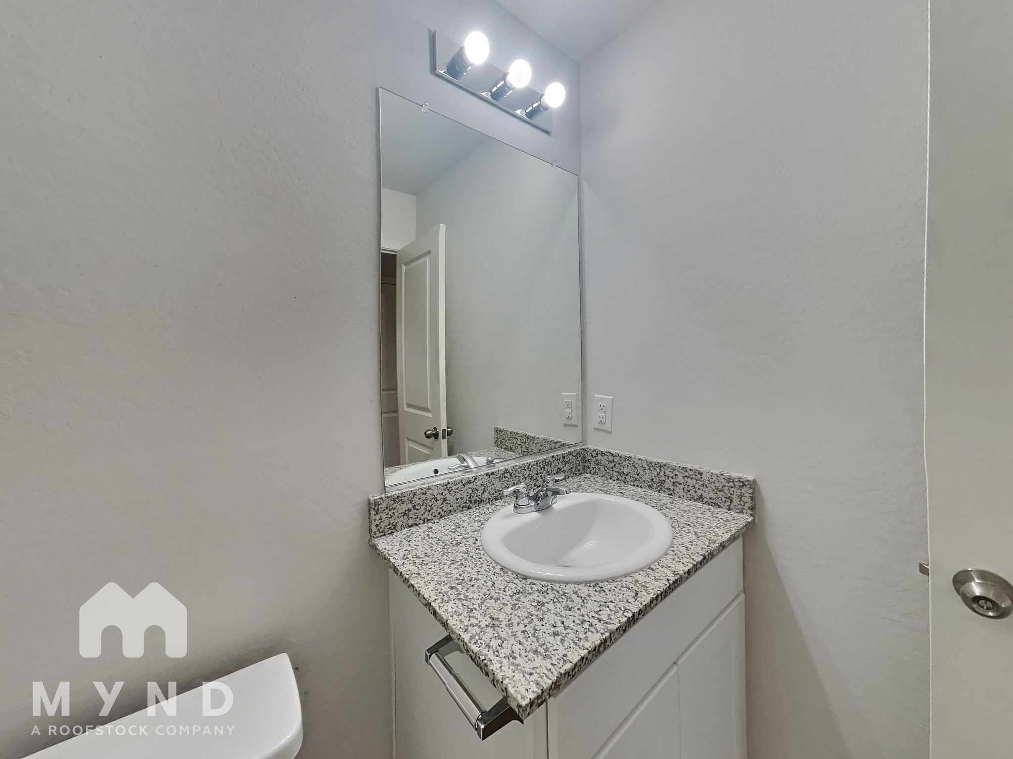 Building Photo - 254 S Picacho Heights Rd