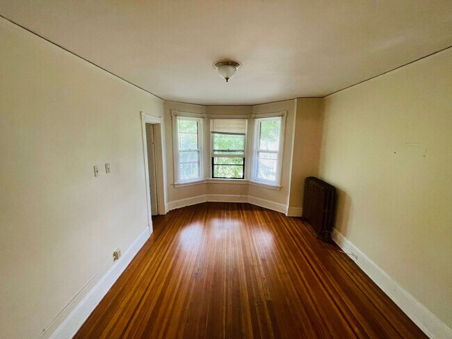 Primary Photo - 306 Hudson Ave