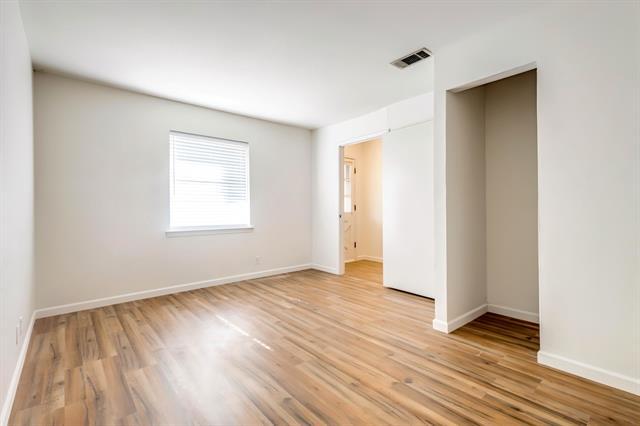 Building Photo - 524 N Woods St