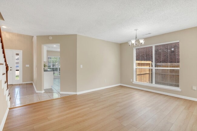 Building Photo - 5635 Sage Manor Dr