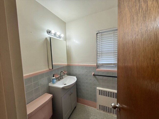 Building Photo - 203-16-203-42 42nd Ave