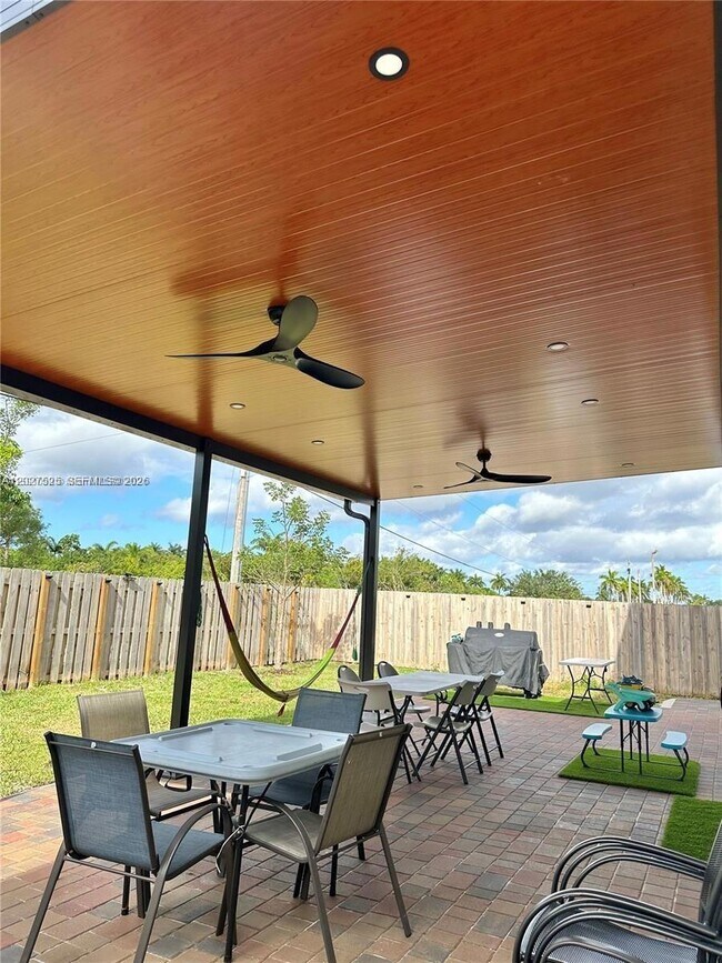 Building Photo - 24242 SW 119th Pl