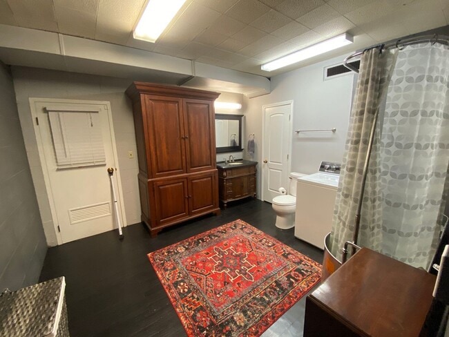 Building Photo - Furnished Loft-Style Apartment