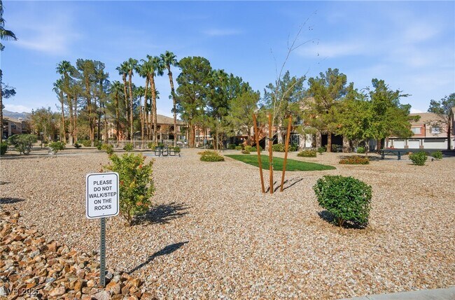 Building Photo - 1501 Truett St