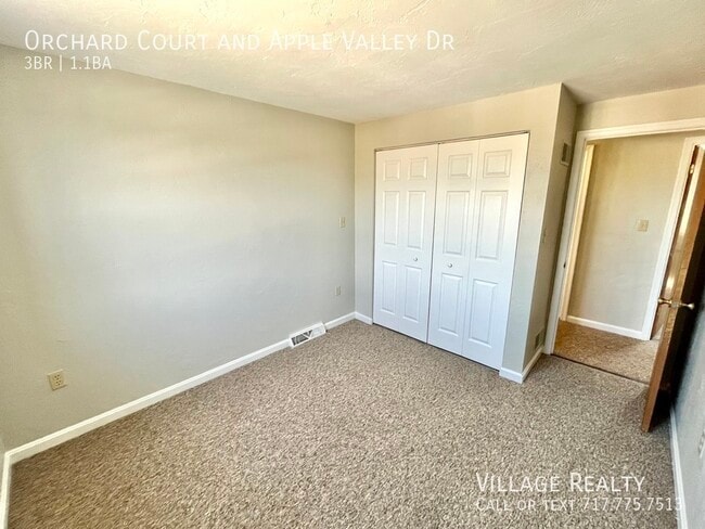 Building Photo - 302 Orchard Ct