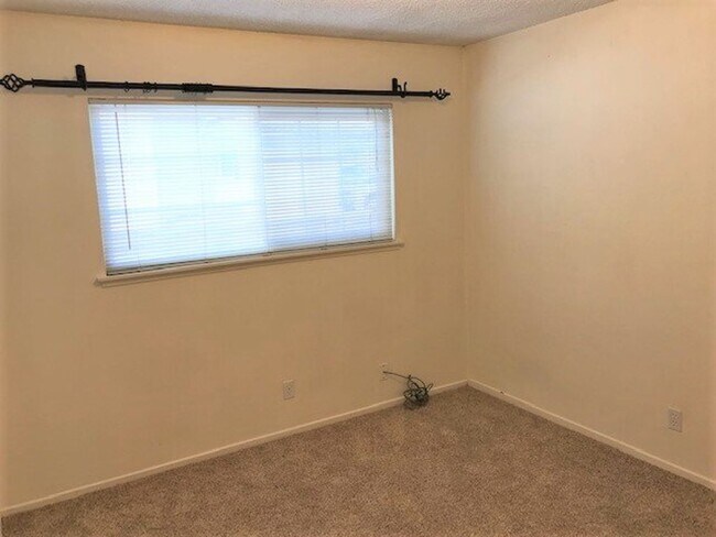 Building Photo - 5 Bedroom in the College Highlands Neighborhood by Cal Poly