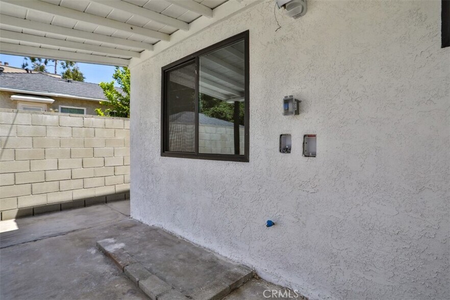 Building Photo - 2111 Scott Rd