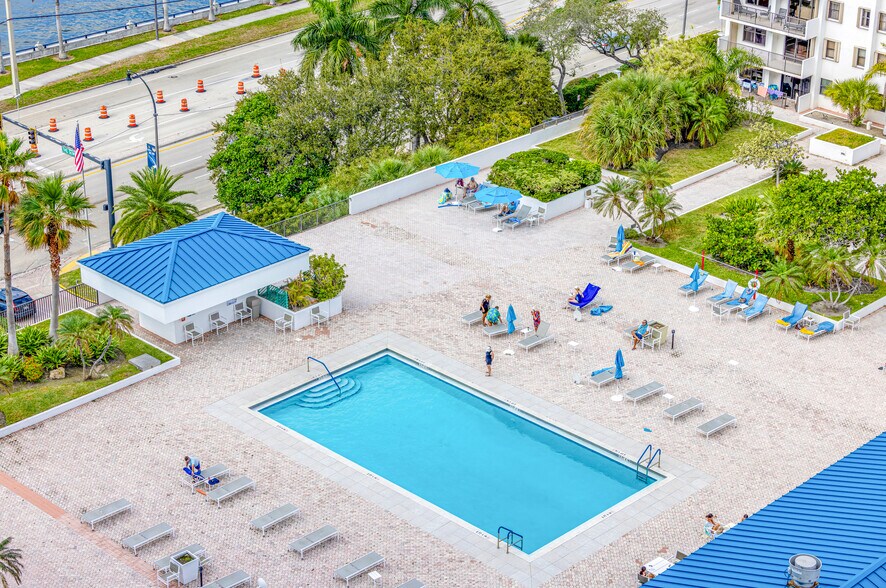 Building Photo - 1201 S Ocean Dr