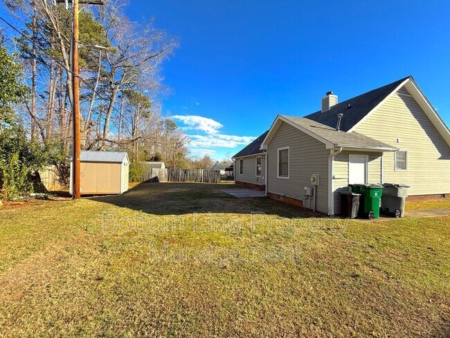 Building Photo - 6401 Currywood Pl