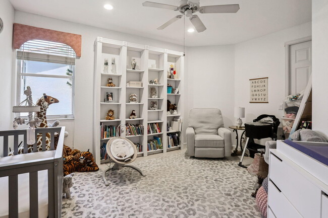 Building Photo - 6718 Portside Dr