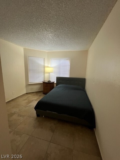 Building Photo - 2274 Sabroso St