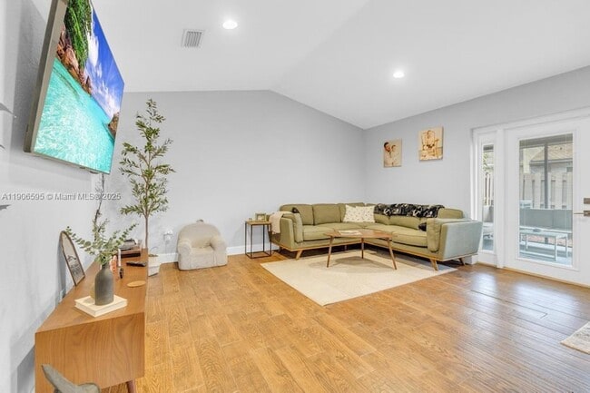 Building Photo - 1499 Yellowthroat St