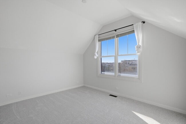 Building Photo - 1891 Admiral Ct