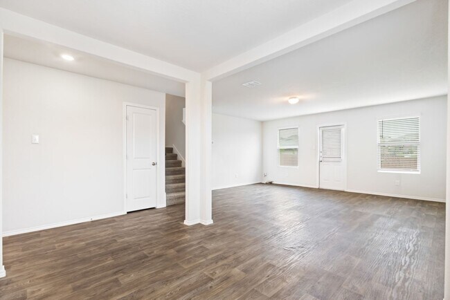 Building Photo - 2526 Wentwood Run