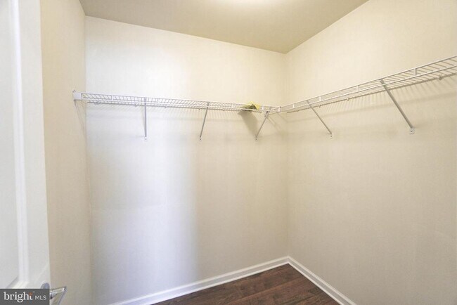 Building Photo - 1003 Chapman Cir