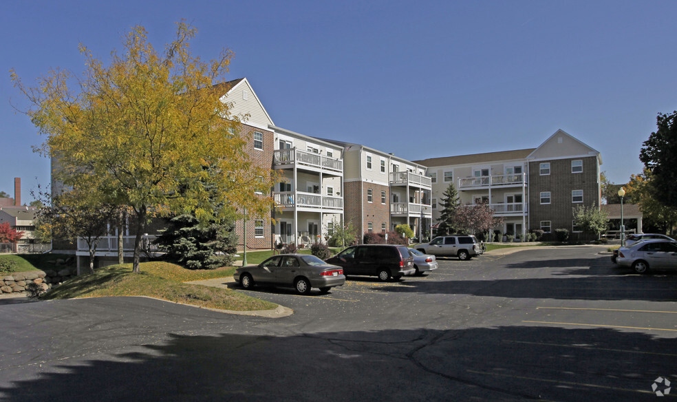 Primary Photo - River Place Senior Apartments