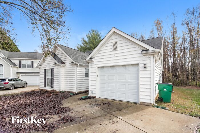 Building Photo - 8400 Galena View Dr
