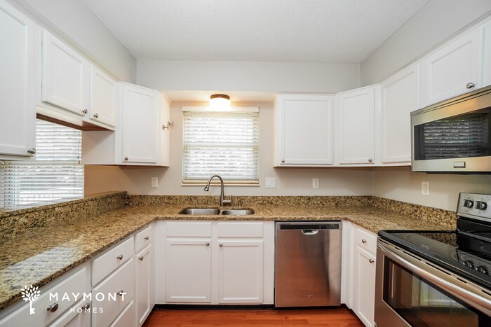 Building Photo - 5506 Shannon Heights Blvd