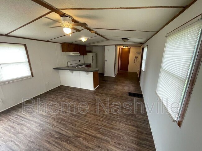 Building Photo - 1970 Fayetteville Hwy