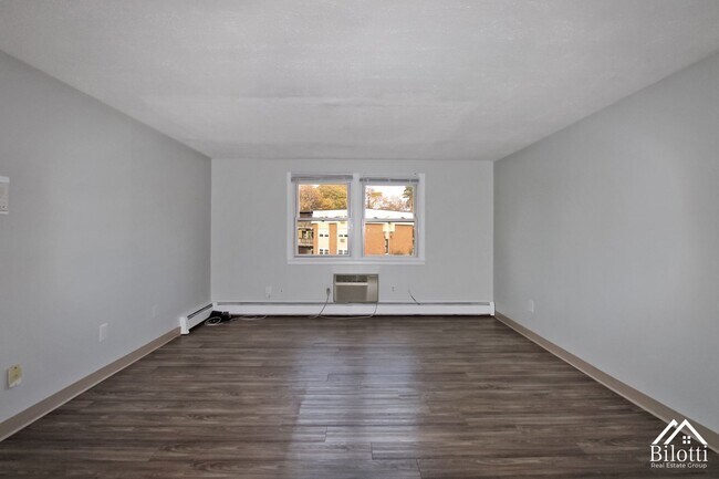 Interior Photo - Hillside Terrace Apartments