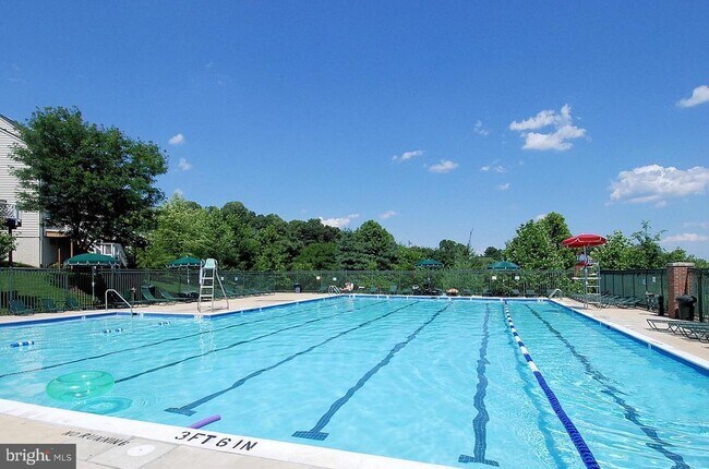 Building Photo - 304 Orchard Ridge Dr