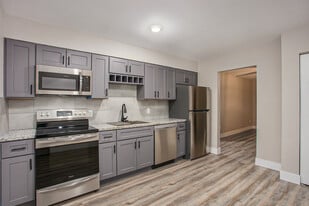 Building Photo - 174 S Fremont St NE