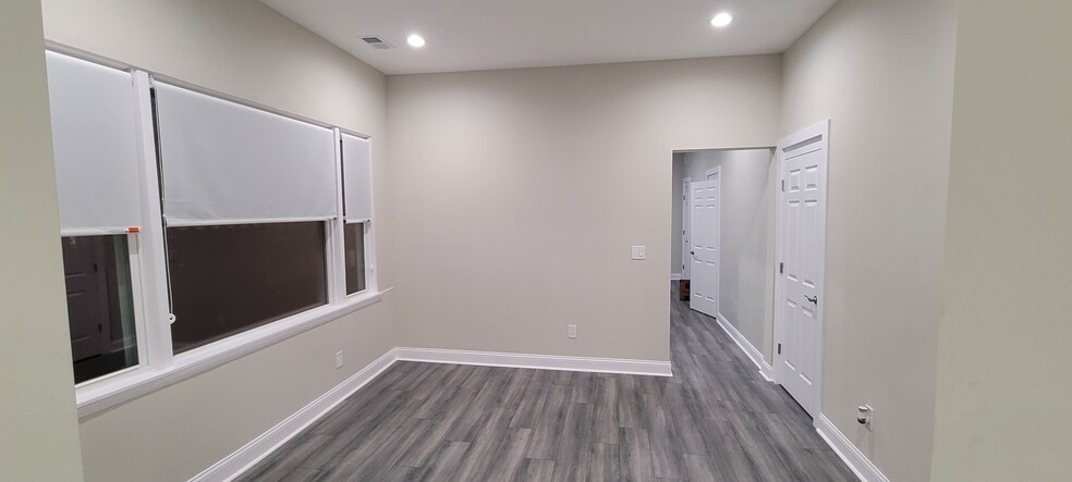 DINING ROOM - 2306 S Oakley Ave