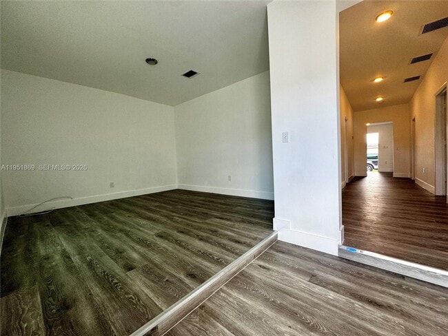 Building Photo - 4770 NW 23rd Ave